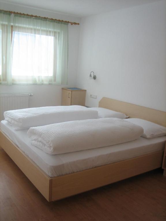 Garni - Appartement Neumairhof Rasun di Sopra Cameră foto
